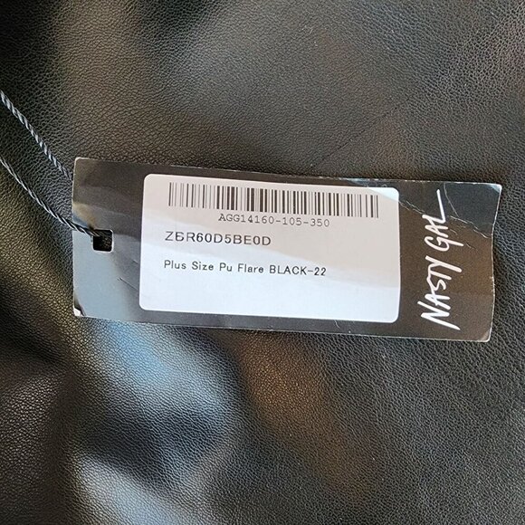 NWT Nasty Gal Faux Leather High Waisted Black Flared Pants Womens 18 - Picture 8 of 8